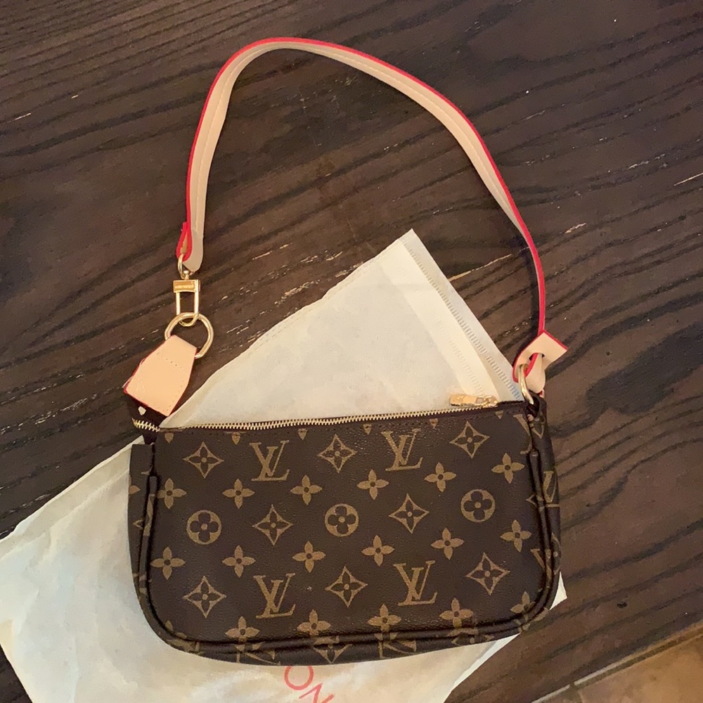 New Baguette Purse
